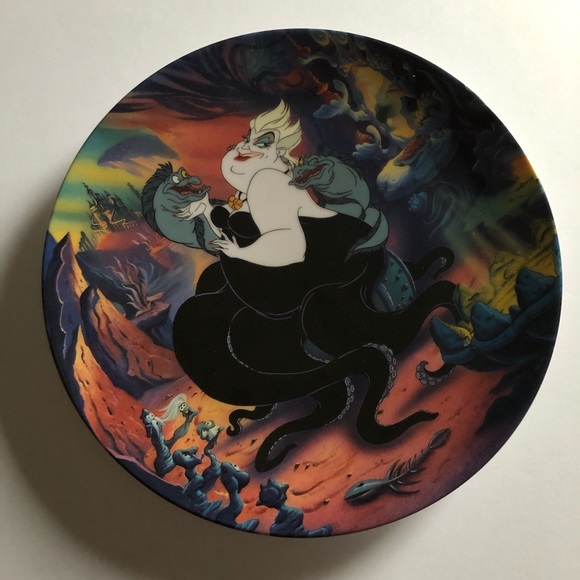 4 plate Notorious Disney Villains collection - Picture 4 of 12